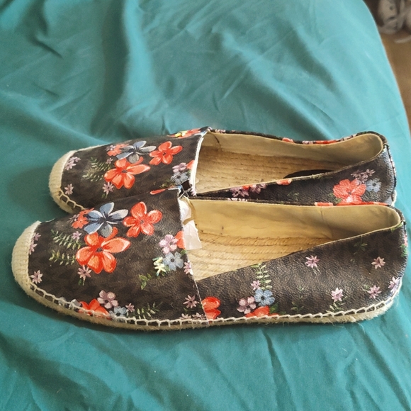 Michael kors floral print loafers - Picture 1 of 4